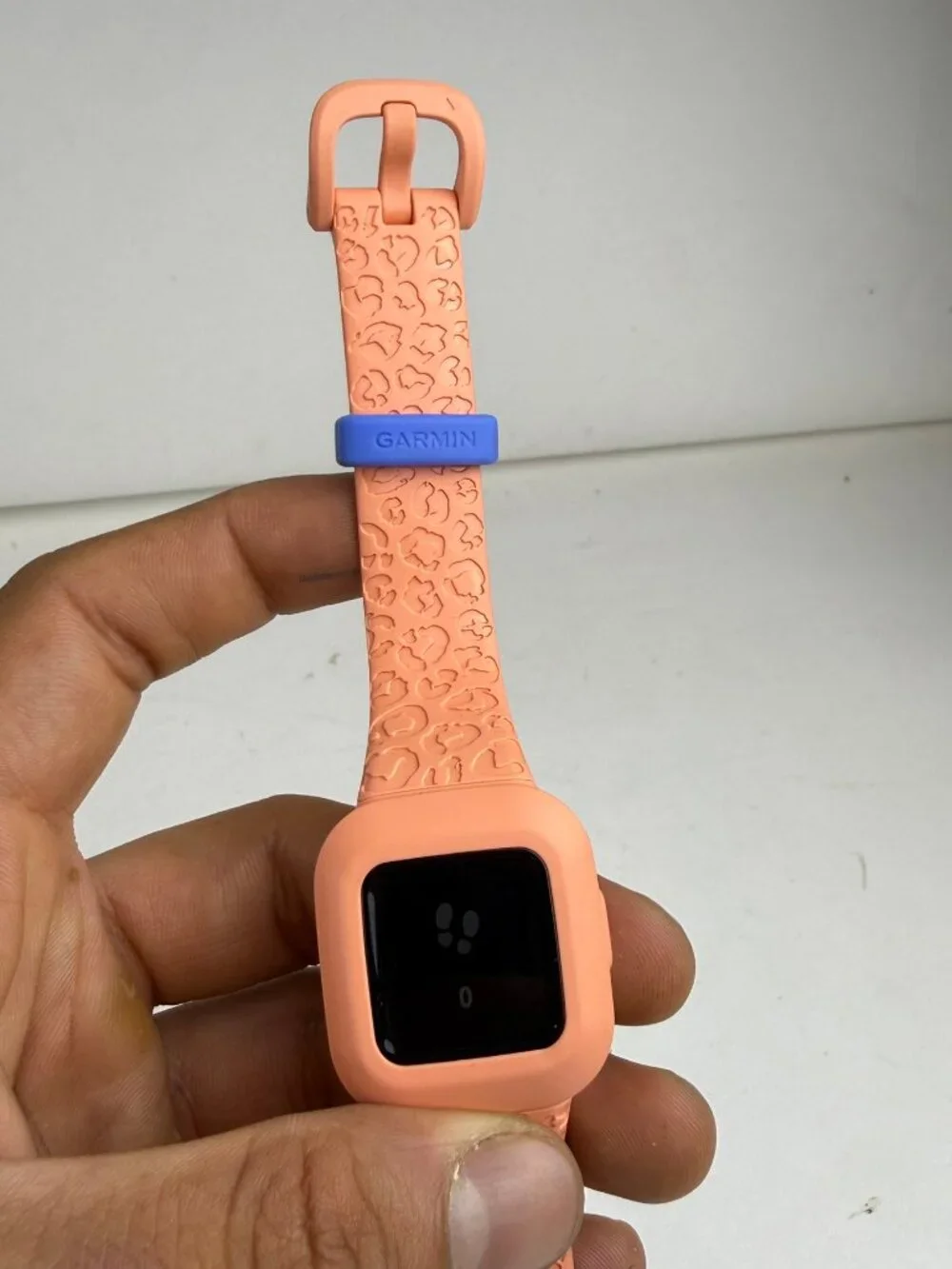 Garmin vívofit jr. 3 Kids Fitness Activity Tracker Peach Leopard Print Band